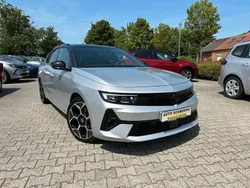Grau/typ aussenverkleidung met Gebraucht 2024 Opel Astra Ultimate Kombi | 28.950 € (Fairer Preis)