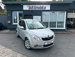 Silber Gebraucht 2010 Opel Agila Edition Kleinwagen | 7.450 €