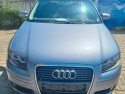 Silber Gebraucht 2005 Audi A3 Ambiente Limousine | 2.550 € (Fairer Preis)