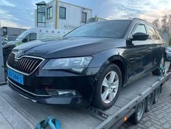 Schwarz Gebraucht 2015 Skoda Superb Style Kombi | 5.850 € (Superpreis)