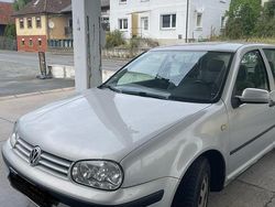 Grau Gebraucht 1999 VW Golf IV Kleinwagen | 1.499 € (Guter Preis)