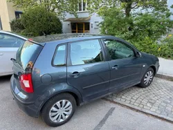 Blau Gebraucht 2002 VW Polo Basis Limousine | 750 € (Guter Preis)