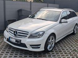 Weiß Gebraucht 2011 Mercedes C350 AMG line Kombi | 13.500 € (Fairer Preis)