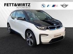 Capparisweiß mit akzent bmw i blau Gebraucht 2022 BMW i3 Kleinwagen | 20.999 € (Fairer Preis)