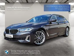 Grau Gebraucht 2022 BMW 530e Kombi | 47.390 €