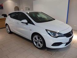 Weiß Gebraucht 2021 Opel Astra Ultimate Limousine | 17.500 € (Etwas zu teuer)