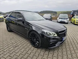 Schwarz Gebraucht 2013 Mercedes E63 AMG Limousine | 35.700 €