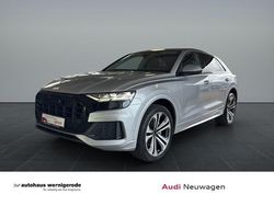 Florettsilber metallic Gebraucht 2022 Audi Q8 Ambiente SUV | 57.840 € (Superpreis)