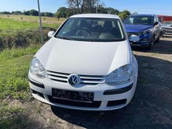 Candyweiß Gebraucht 2006 VW Golf V Trendline Kleinwagen | 2.890 € (Fairer Preis)