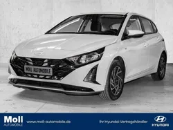 Weiß Neu 2024 Hyundai i20 Trend Limousine | 19.680 € (Guter Preis)