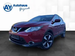 Rot Gebraucht 2015 Nissan Qashqai 360º SUV | 13.450 € (Fairer Preis)