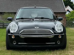 Schwarz Gebraucht 2005 Mini ONE Kleinwagen | 9.950 €
