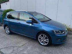 Blau Gebraucht 2015 VW Golf Sportsvan Highline Van / Kleinbus | 18.495 € (Etwas zu teuer)