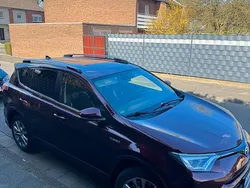 Rot Gebraucht 2016 Toyota RAV4 Hybrid SUV | 17.500 €