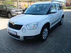 Weiß Gebraucht 2012 Skoda Yeti Plus Edition SUV | 5.200 € (Fairer Preis)