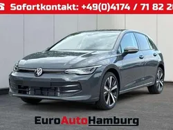 Delfingrau metallic/grau Neu 2025 VW Golf VIII Limousine | 31.580 € (Guter Preis)