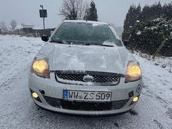 Silber Gebraucht 2007 Ford Fiesta Kleinwagen | 1.050 € (Guter Preis)