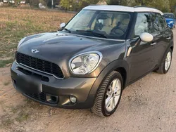 Grau Gebraucht 2012 Mini Cooper S Countryman SUV | 7.900 € (Fairer Preis)