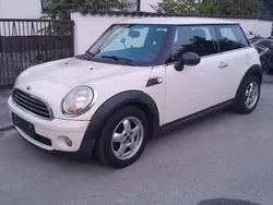Weiß Gebraucht 2010 Mini ONE Kleinwagen | 3.999 € (Fairer Preis)