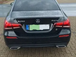 Schwarz Gebraucht 2019 Mercedes A250 Edition 1 Limousine | 27.000 € (Guter Preis)