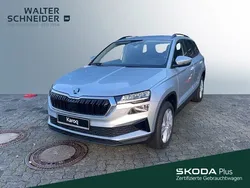 Graphite grau metallic Gebraucht 2024 Skoda Karoq Selection SUV | 29.990 € (Fairer Preis)
