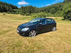 Schwarz Gebraucht 2008 Kia Ceed 2 Kleinwagen | 2.200 € (Fairer Preis)