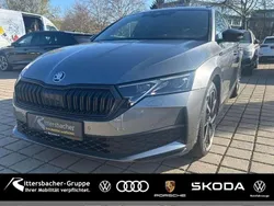 Graphitegrau metallic Gebraucht 2025 Skoda Octavia SportLine Kombi | 40.990 € (Teuer)