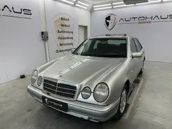 Silber Gebraucht 1996 Mercedes E230 Limousine | 1.990 € (Superpreis)
