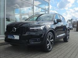 Schwarz Gebraucht 2020 Volvo XC40 R-Design SUV | 30.600 € (Teuer)