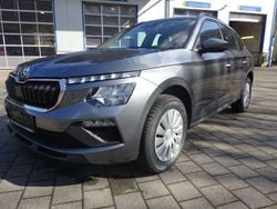 Graphitegrau metallic Neu 2025 Skoda Kamiq Essence SUV | 21.700 € (Guter Preis)