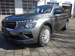 Graphitegrau metallic Neu 2025 Skoda Kamiq Essence SUV | 21.700 € (Guter Preis)