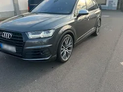 Grau Gebraucht 2018 Audi SQ7 SUV | 42.000 € (Superpreis)