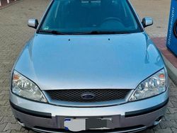 Silber Gebraucht 2002 Ford Mondeo Limousine | 800 € (Guter Preis)