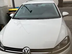 Weiß Gebraucht 2015 VW Golf VII Highline Kombi | 8.500 € (Guter Preis)