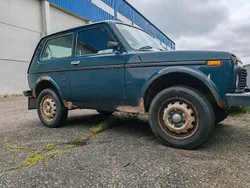 Grün Gebraucht 2009 Lada niva SUV | 3.862 € (Superpreis)