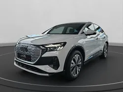 Weiß Gebraucht 2021 Audi Q4 Sportback e-tron Ambiente SUV | 29.640 € (Fairer Preis)