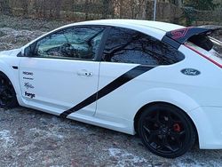 Weiß Gebraucht 2008 Ford Focus ST Coupé | 5.000 €