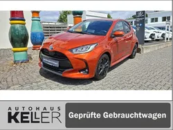 Orange Gebraucht 2022 Toyota Yaris Hybrid Team Limousine | 18.960 € (Guter Preis)