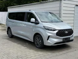 Moondustsilber metallic Neu 2025 Ford Tourneo Custom Titanium Van / Kleinbus | 51.190 € (Superpreis)