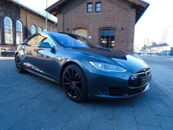 Grau Gebraucht 2016 Tesla Model S Limousine | 25.500 € (Fairer Preis)