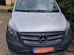 Silber Gebraucht 2018 Mercedes Vito Van / Kleinbus | 21.000 € (Etwas zu teuer)