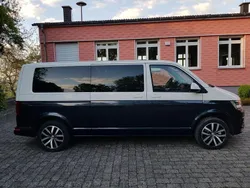 Blau Gebraucht 2016 VW T6 Van | 39.500 € (Teuer)