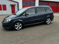 Violet Gebraucht 2009 Opel Zafira Sport Van / Kleinbus | 7.200 € (Teuer)