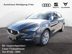 Blau Gebraucht 2024 Seat Leon Style Limousine | 27.930 € (Guter Preis)