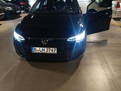 Schwarz Gebraucht 2023 VW Golf VIII Life Kombi | 19.500 € (Guter Preis)