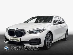 Weiß Gebraucht 2023 BMW 116 Sport Line Kleinwagen | 23.411 € (Fairer Preis)