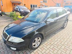 Schwarz Gebraucht 2005 Skoda Octavia Elegance Limousine | 1.490 € (Superpreis)