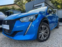 Blau Gebraucht 2023 Peugeot e-208 Allure Kleinwagen | 18.490 € (Superpreis)
