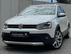 Weiß Gebraucht 2015 VW Polo Cross Kleinwagen | 9.999 € (Etwas zu teuer)