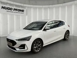 Frozen white uni Gebraucht 2024 Ford Focus ST-Line X Limousine | 25.850 € (Guter Preis)